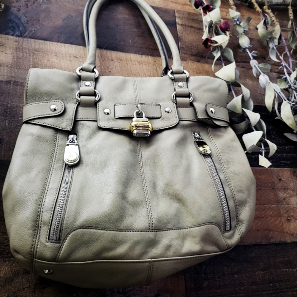 B makowsky shoulder bag NWOT